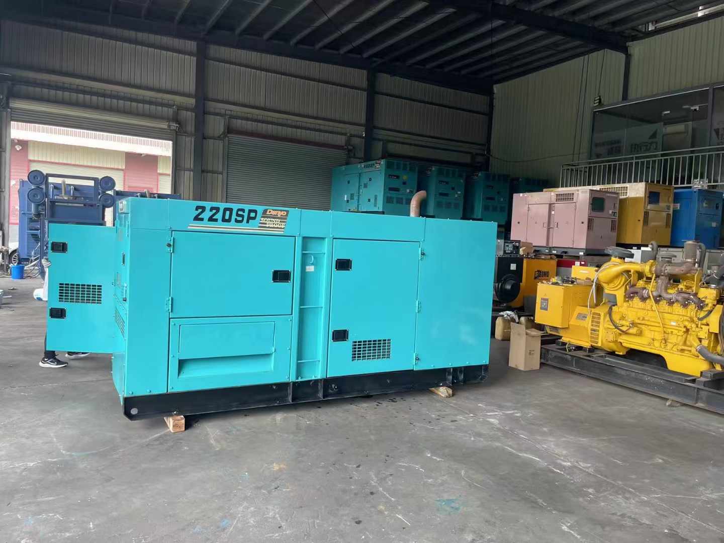 沂源800kW 柴油发电机的输出电流波动范围是多少？